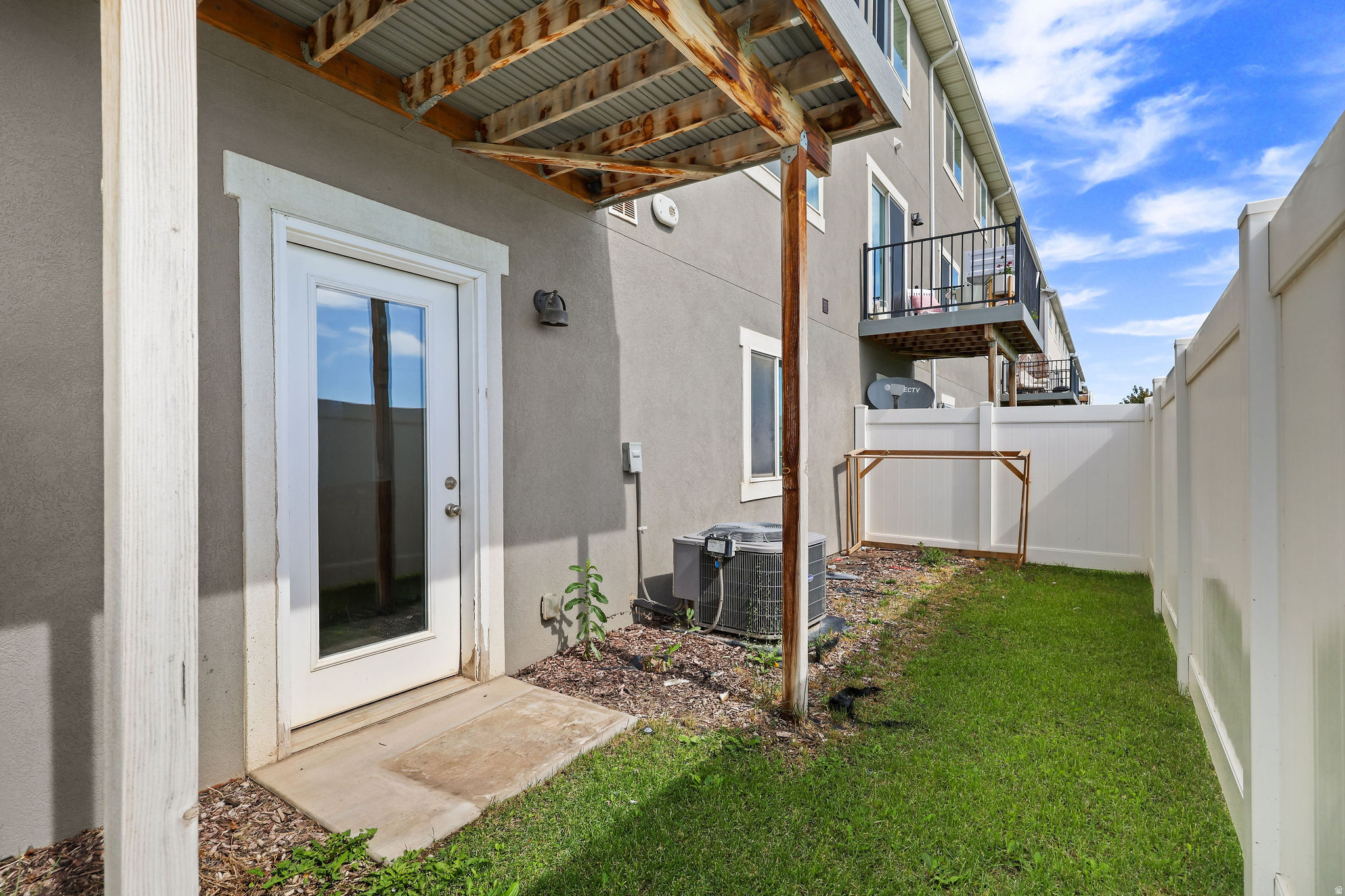 PONY EXPRESS TOWNHOMES - Residential