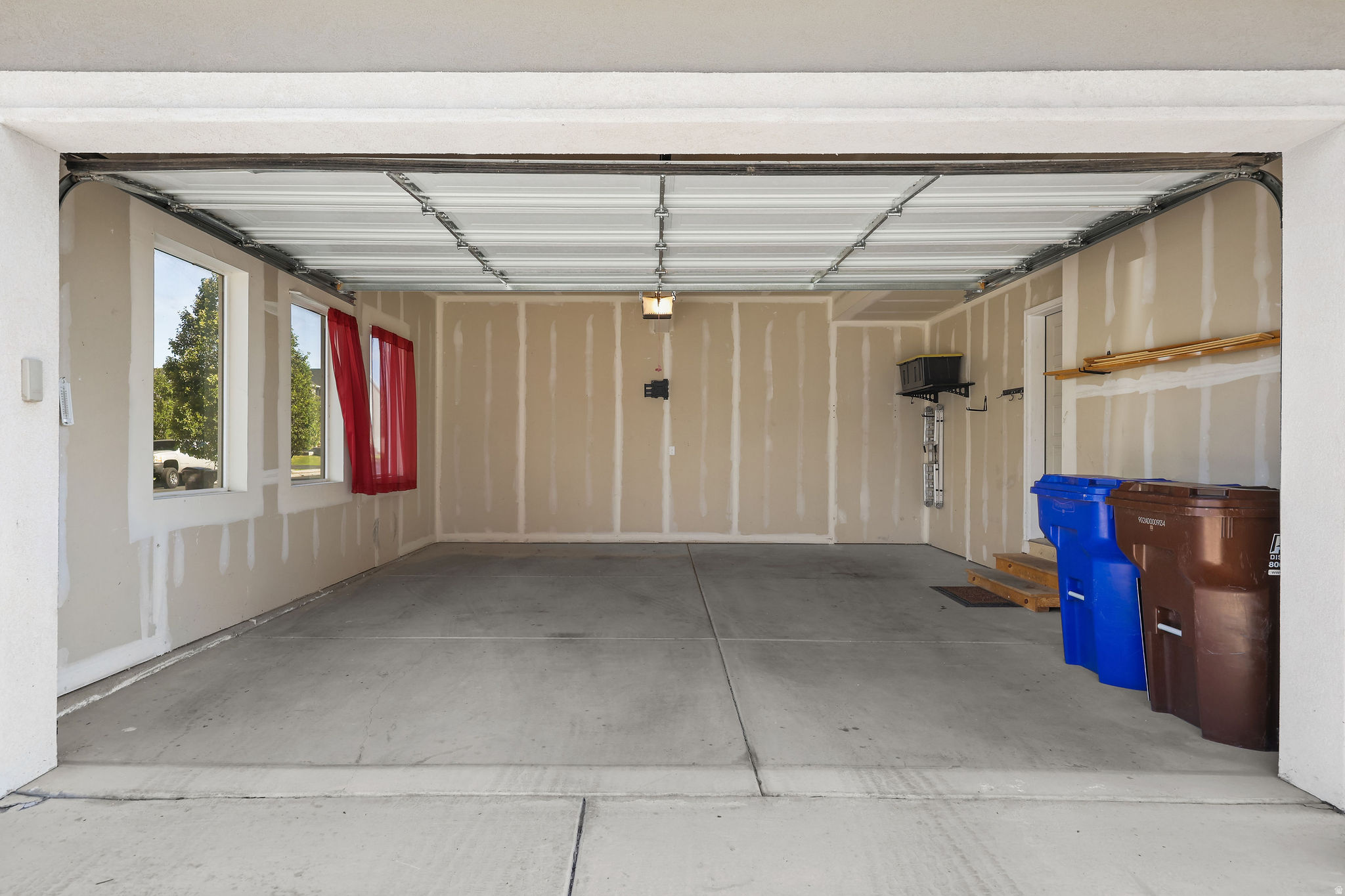 PONY EXPRESS TOWNHOMES - Residential