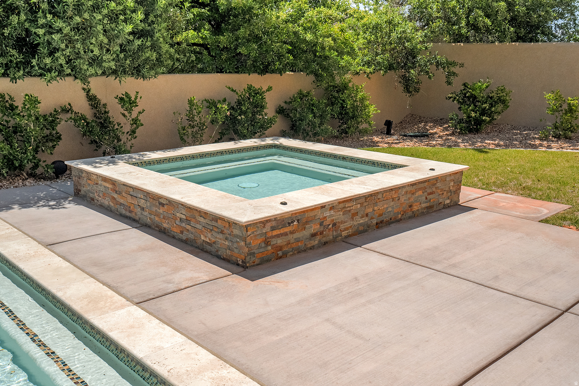 LEDGES OF ST GEORGE PH 2 - Residential