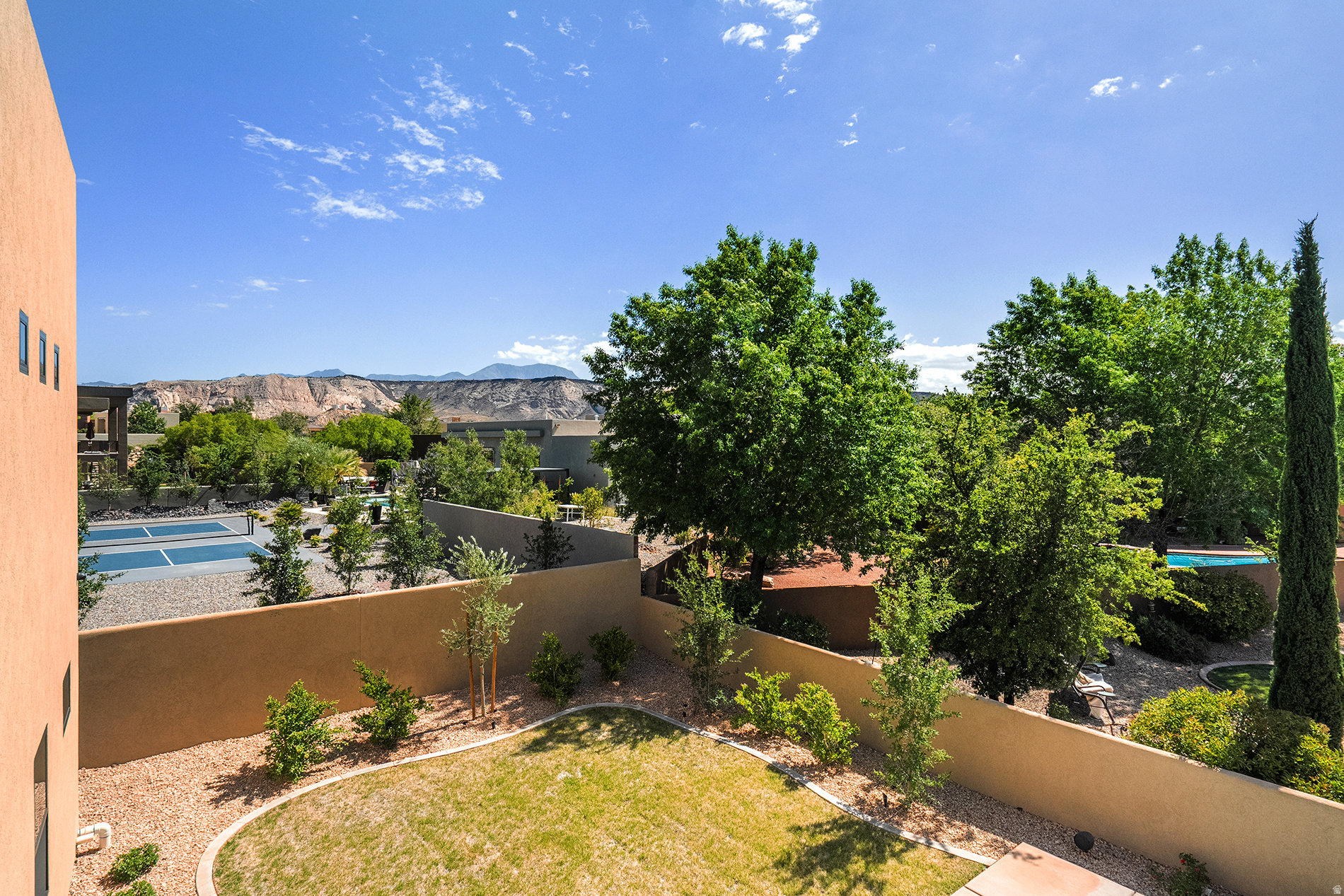 LEDGES OF ST GEORGE PH 2 - Residential
