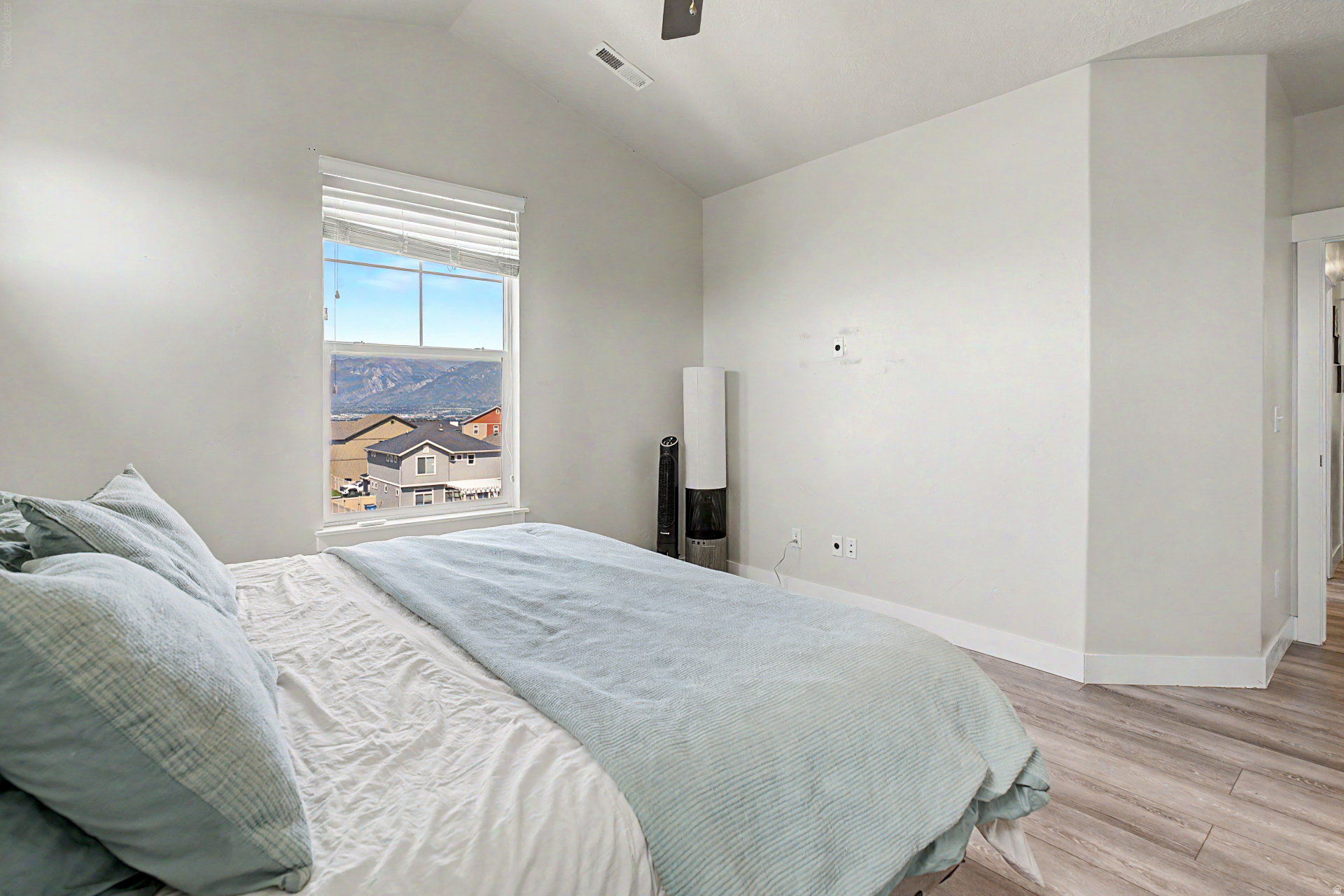 EAGLE VIEW - Residential