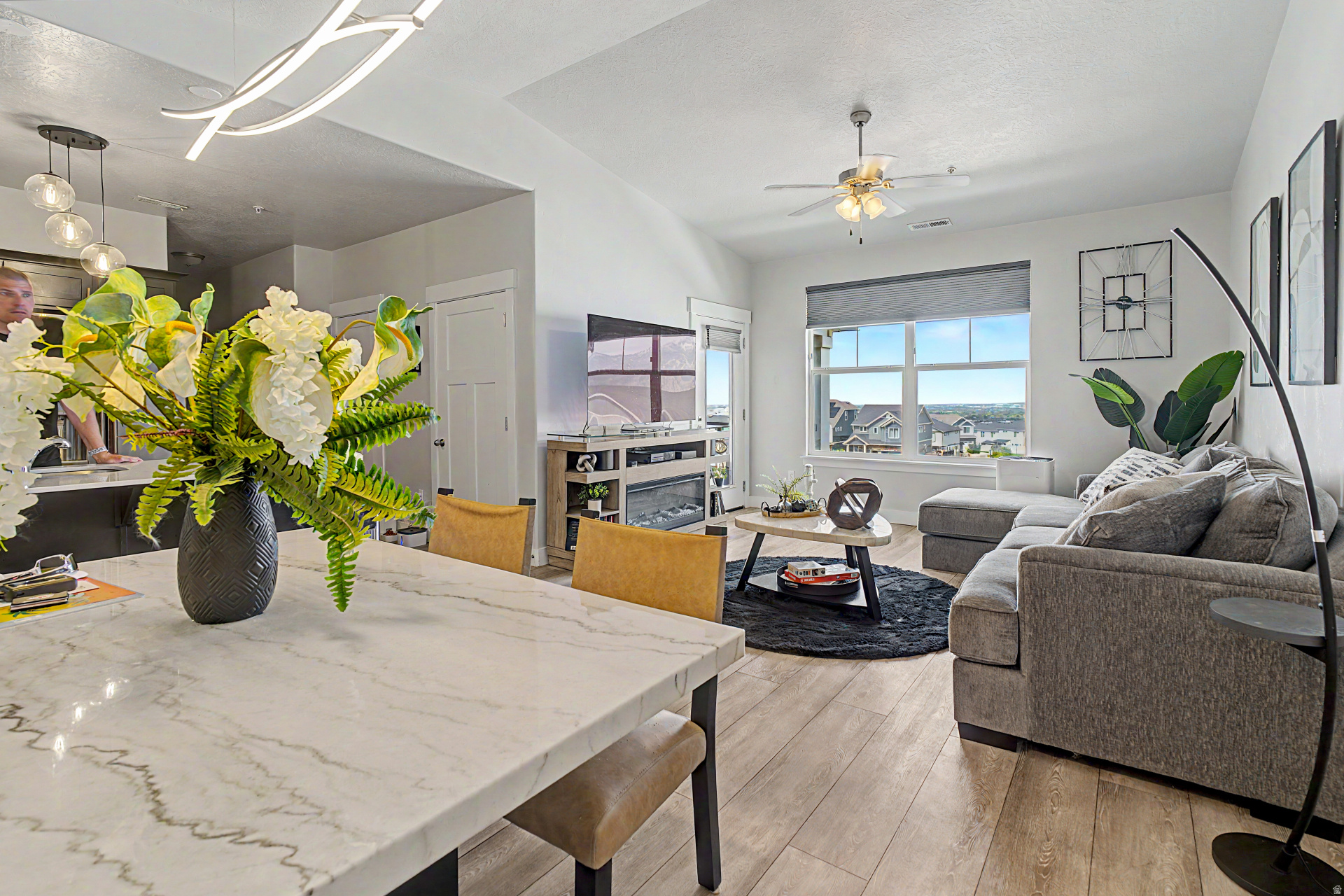 EAGLE VIEW - Residential