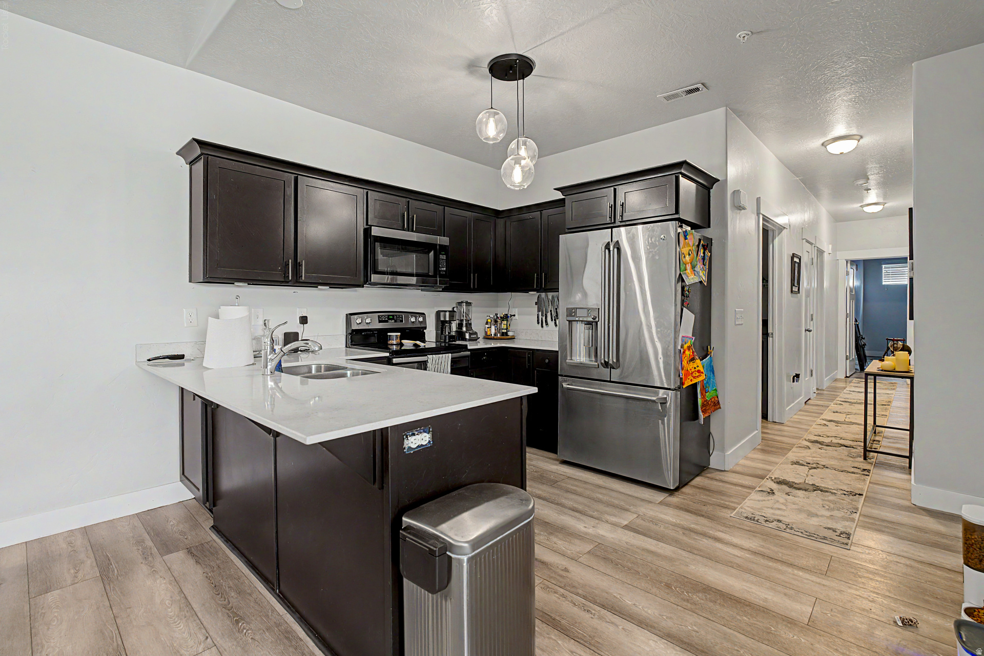 EAGLE VIEW - Residential
