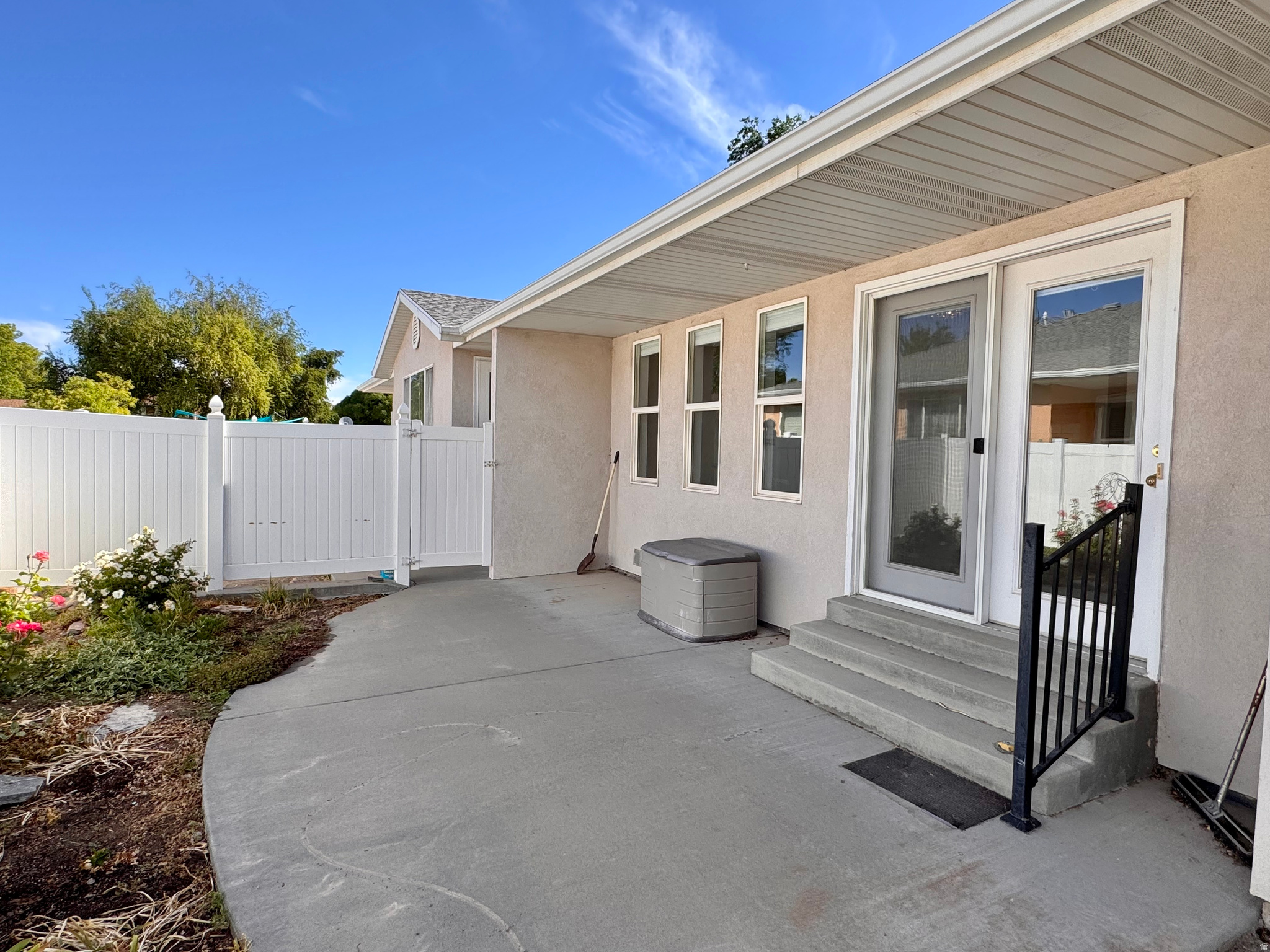 TOPAZ TOWNHOMES - Residential