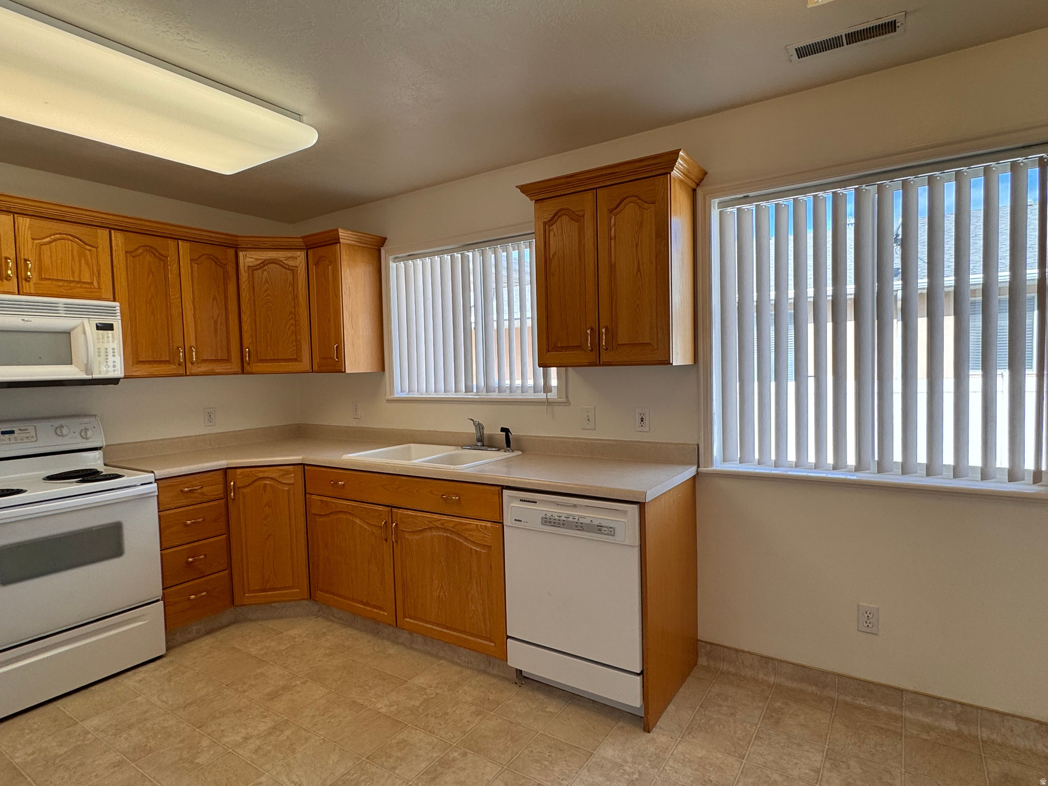 TOPAZ TOWNHOMES - Residential