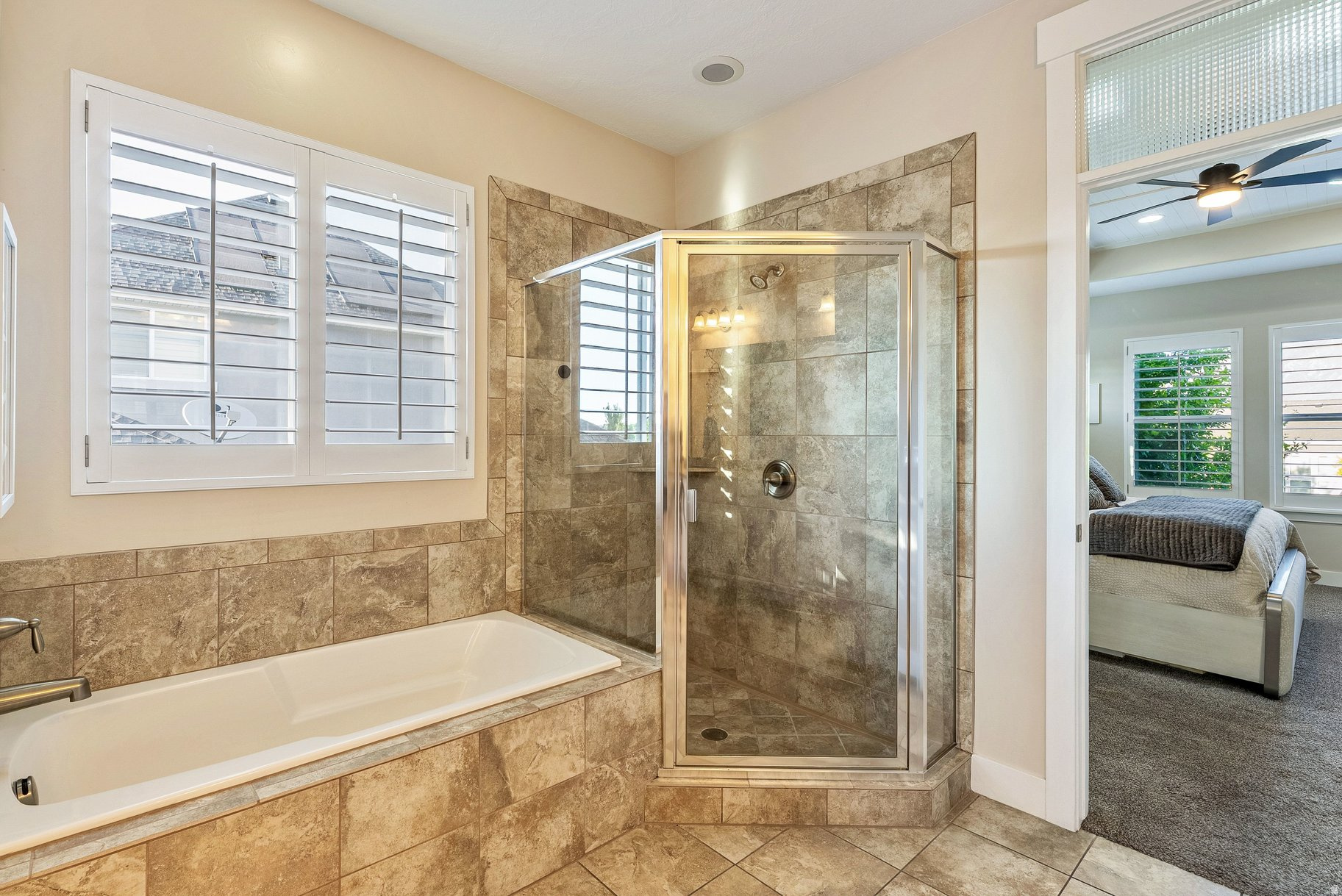 ASPEN CREST - Residential