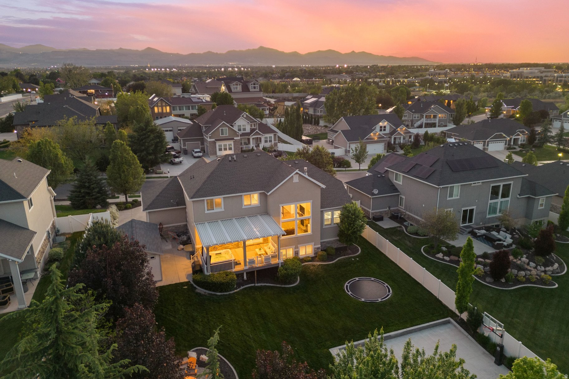 ASPEN CREST - Residential