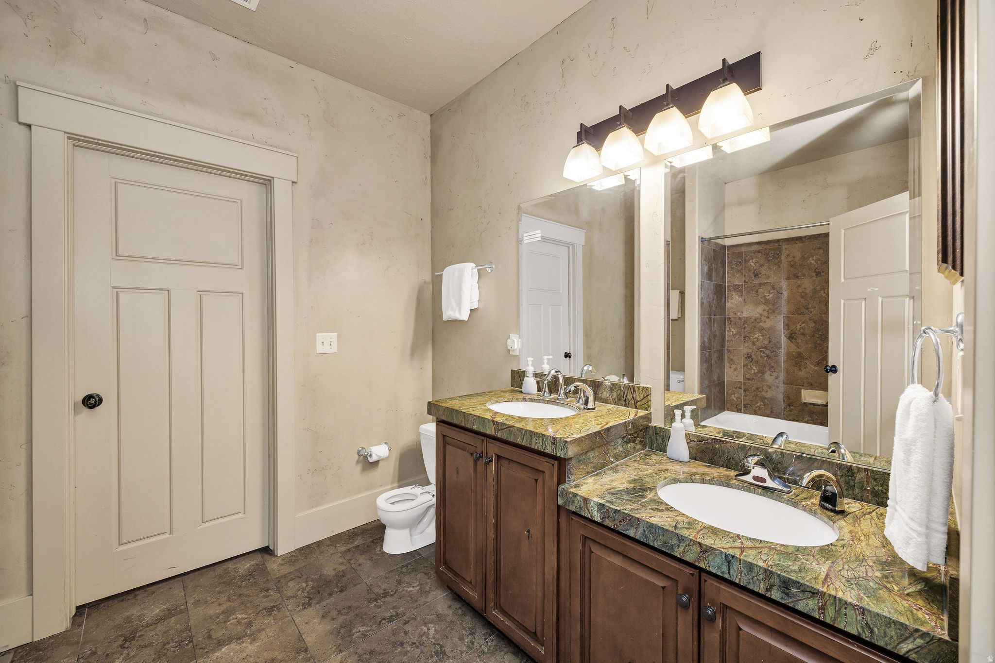 BUTTERCUP ESTATES - Residential