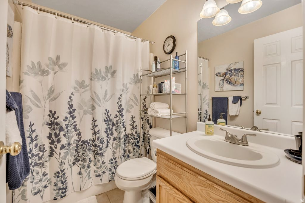 HERITAGE TOWNHOMES - Residential