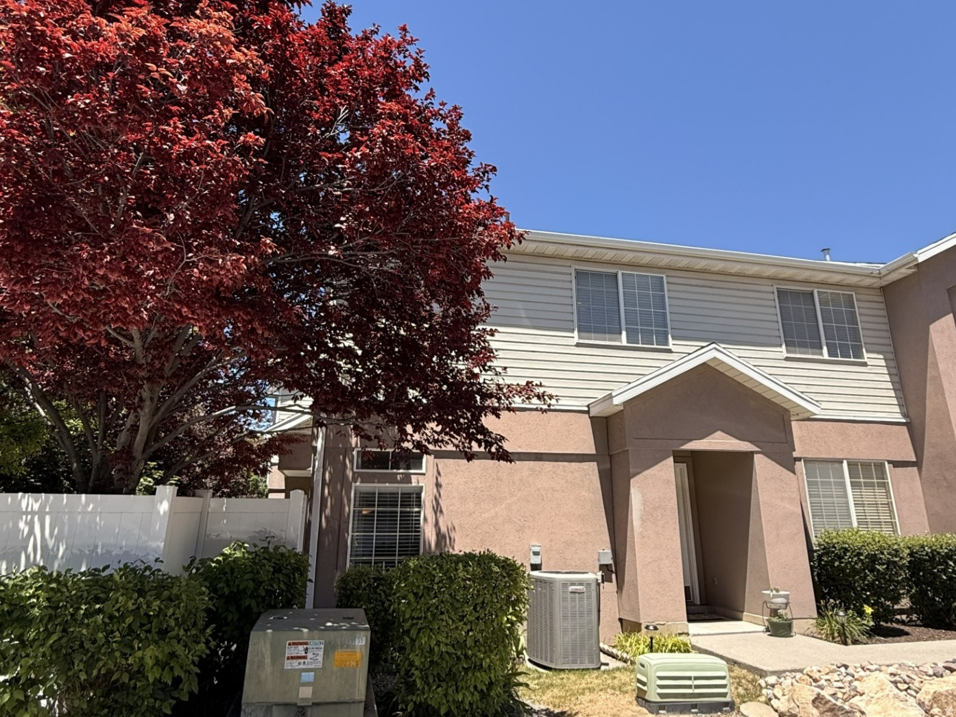 ***Open House Saturday, June 20th from 1-3 pm! ***Don't miss out on this rare opportunity to own this amazing, well cared for end-unit townhome. One of the largest in this complex with 4 bedrooms, 3 full bathrooms, 2 car garage with extra storage, open floorplan, vaulted ceilings, laminate hardwood floors, upgraded lighting, central air, and more! New blinds, new furnace in 2022, new water heater in 2024, new ceiling fans upstairs, and newer dishwasher. Enjoy your own private, fenced backyard with mature trees, full-auto sprinklers, and storage shed. Great location with easy freeway access, close to shopping and entertainment, and is across the street from the county recreation center, pool, park, and library. HOA covers google fiber internet, snow removal, outside maintenance, trash, sewer, water, and exterior building insurance. A must see!
