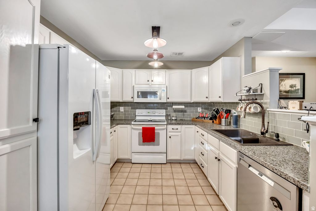 HERITAGE TOWNHOMES - Residential