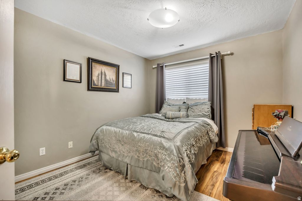 HERITAGE TOWNHOMES - Residential