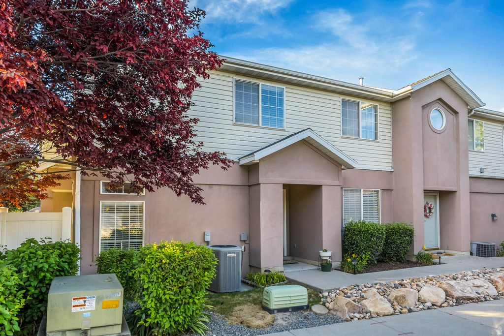 ***Open House Saturday, June 20th from 1-3 pm! ***Don't miss out on this rare opportunity to own this amazing, well cared for end-unit townhome. One of the largest in this complex with 4 bedrooms, 3 full bathrooms, 2 car garage with extra storage, open floorplan, vaulted ceilings, laminate hardwood floors, upgraded lighting, central air, and more! New blinds, new furnace in 2022, new water heater in 2024, new ceiling fans upstairs, and newer dishwasher. Enjoy your own private, fenced backyard with mature trees, full-auto sprinklers, and storage shed. Great location with easy freeway access, close to shopping and entertainment, and is across the street from the county recreation center, pool, park, and library. HOA covers google fiber internet, snow removal, outside maintenance, trash, sewer, water, and exterior building insurance. A must see!