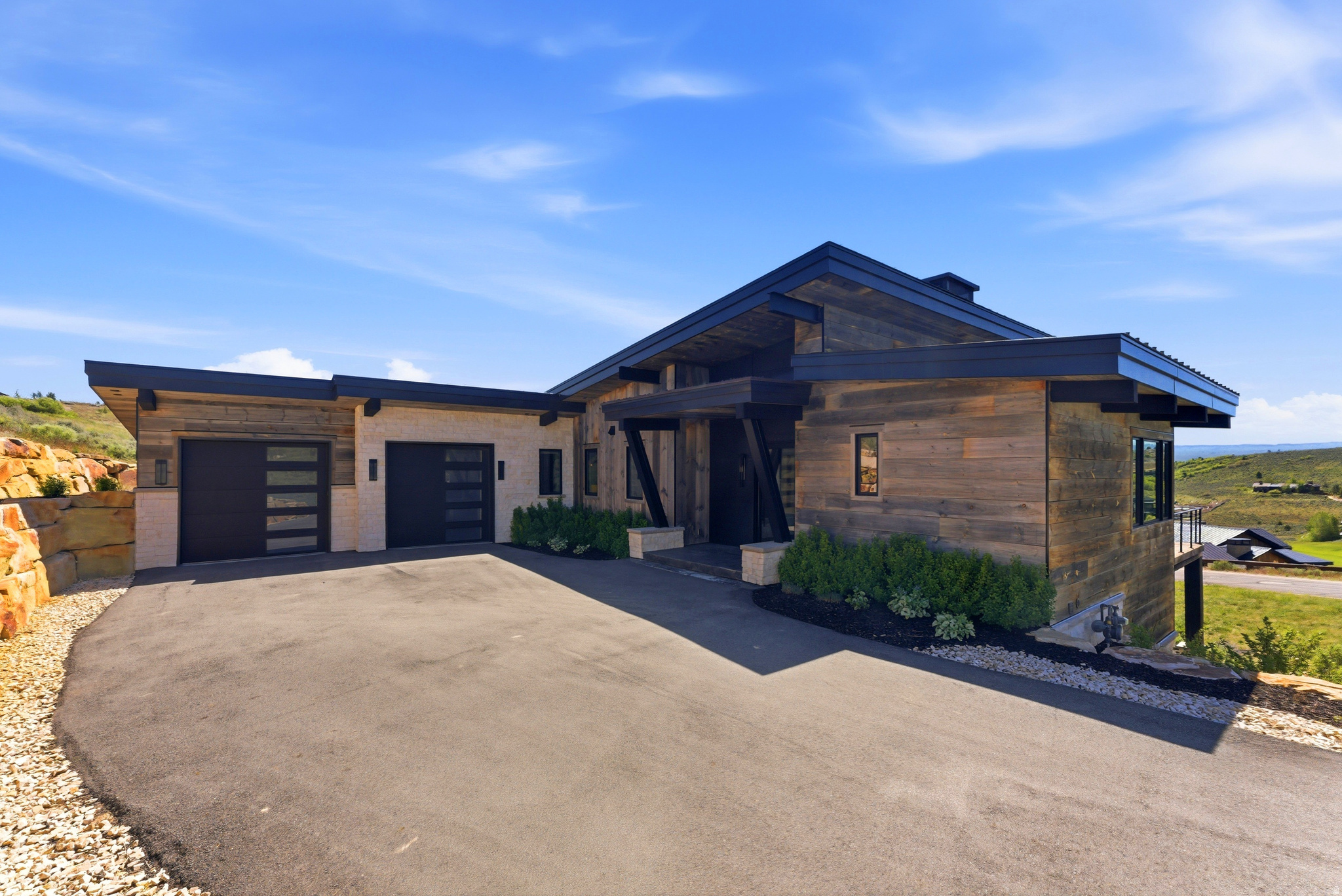 TUHAYE - Residential