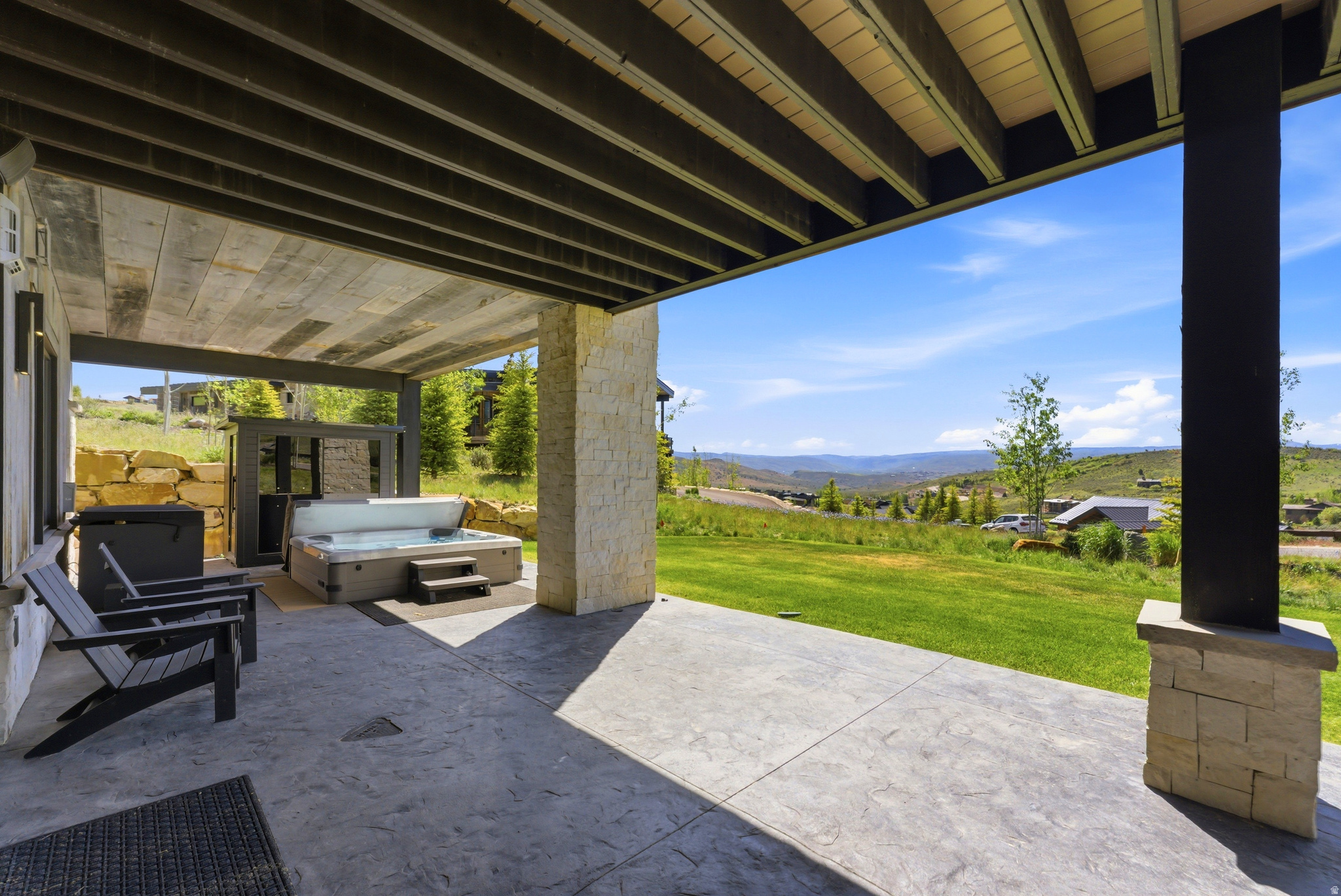 TUHAYE - Residential