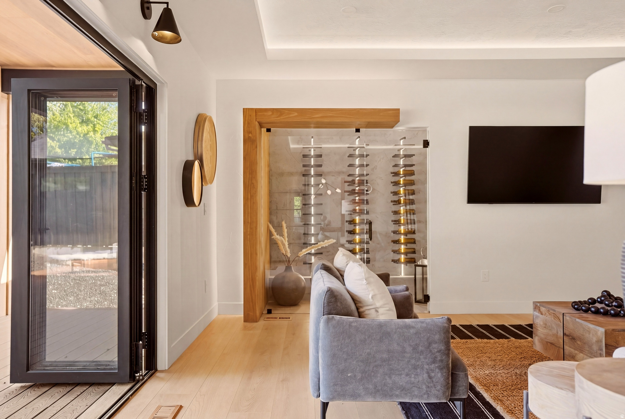 APOSHIAN SUB - Residential