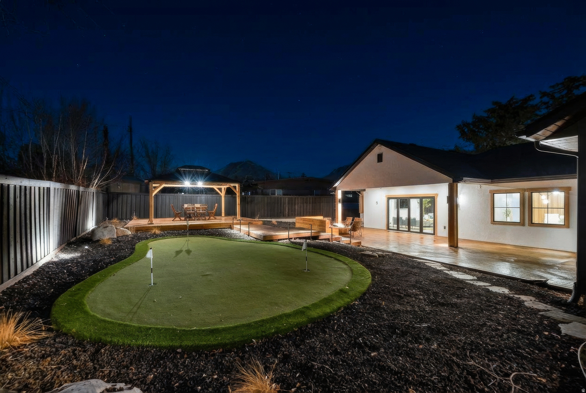 APOSHIAN SUB - Residential