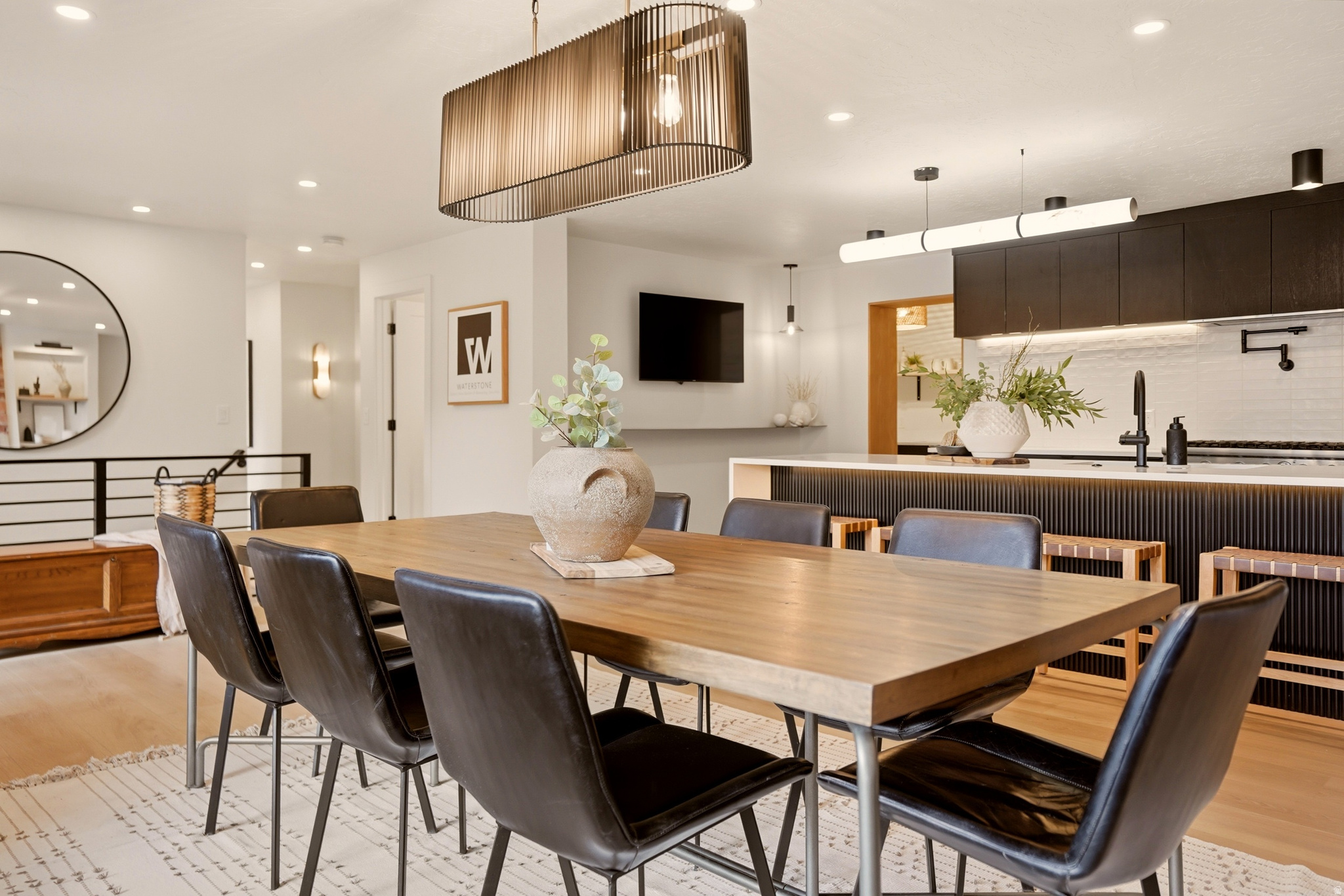 APOSHIAN SUB - Residential