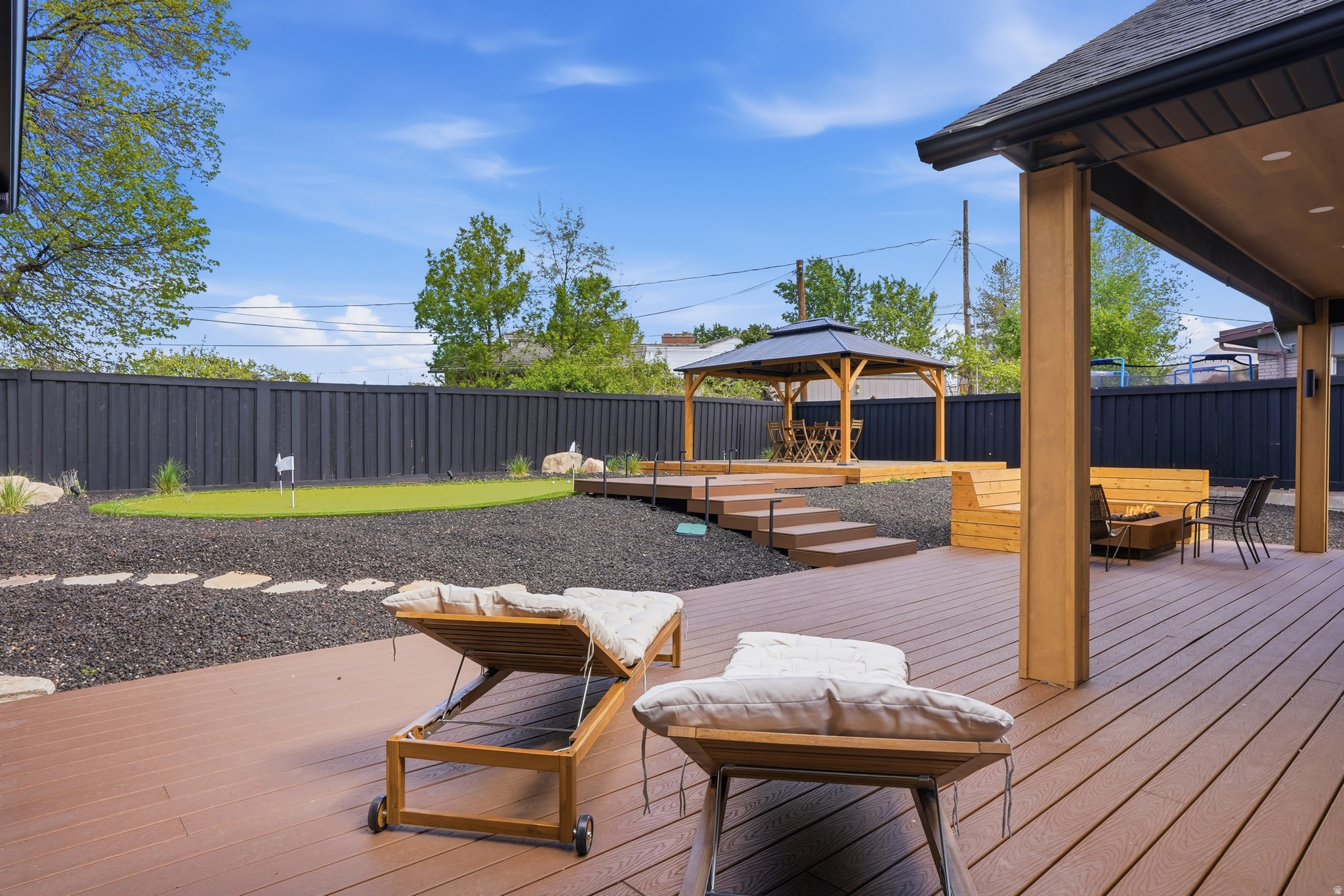 APOSHIAN SUB - Residential