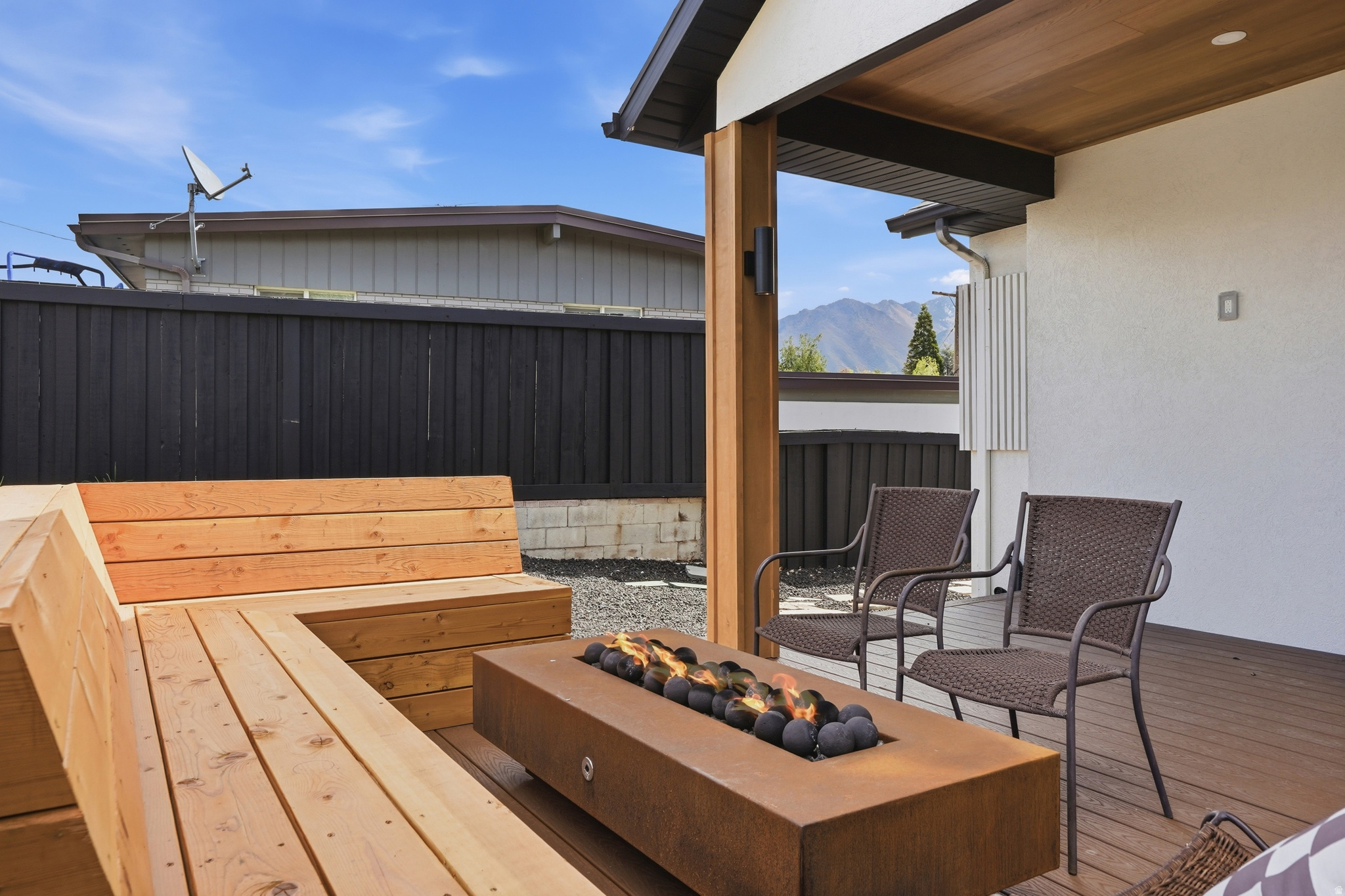 APOSHIAN SUB - Residential