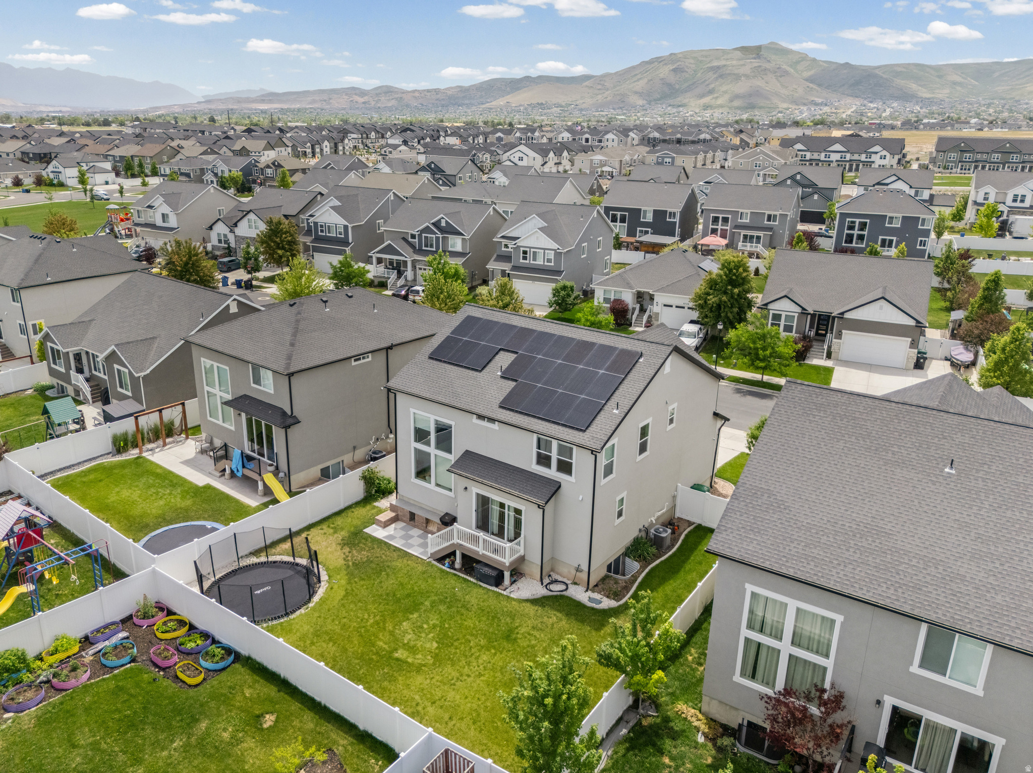 CREEK RIDGE - Residential