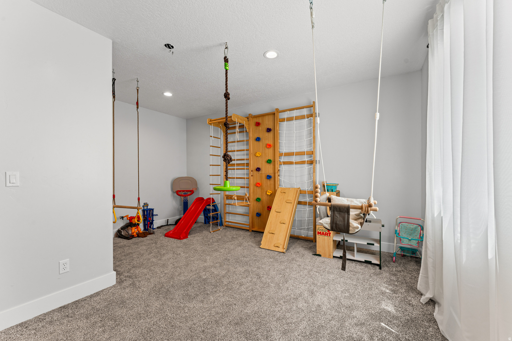 CREEK RIDGE - Residential