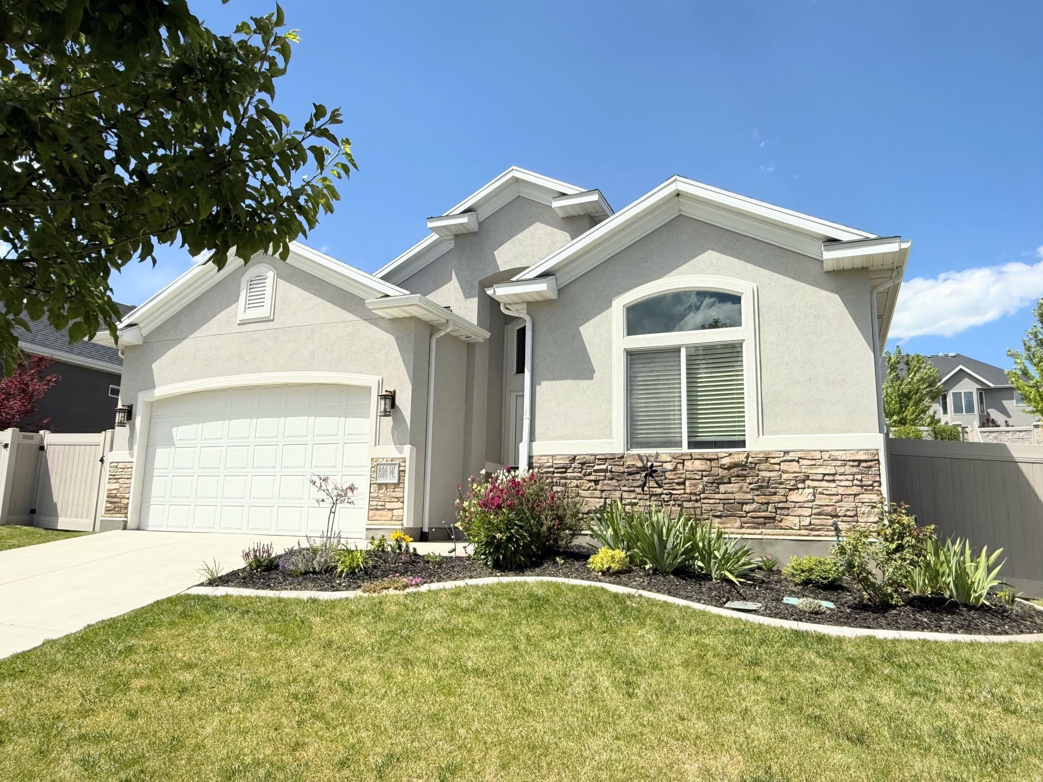CROSSING AT TRAVERSE - Residential
