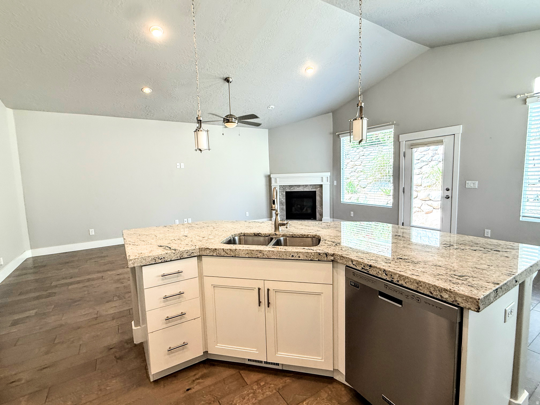 CROSSING AT TRAVERSE - Residential