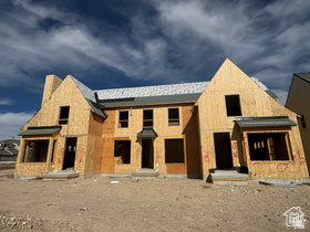 CAMDEN COMMONS - Residential