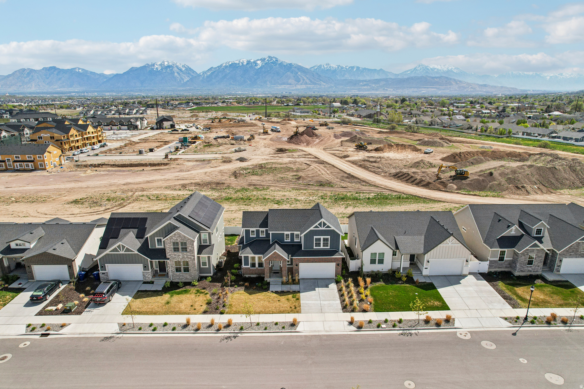 HIDDEN OAKS CLTN 713 - Residential