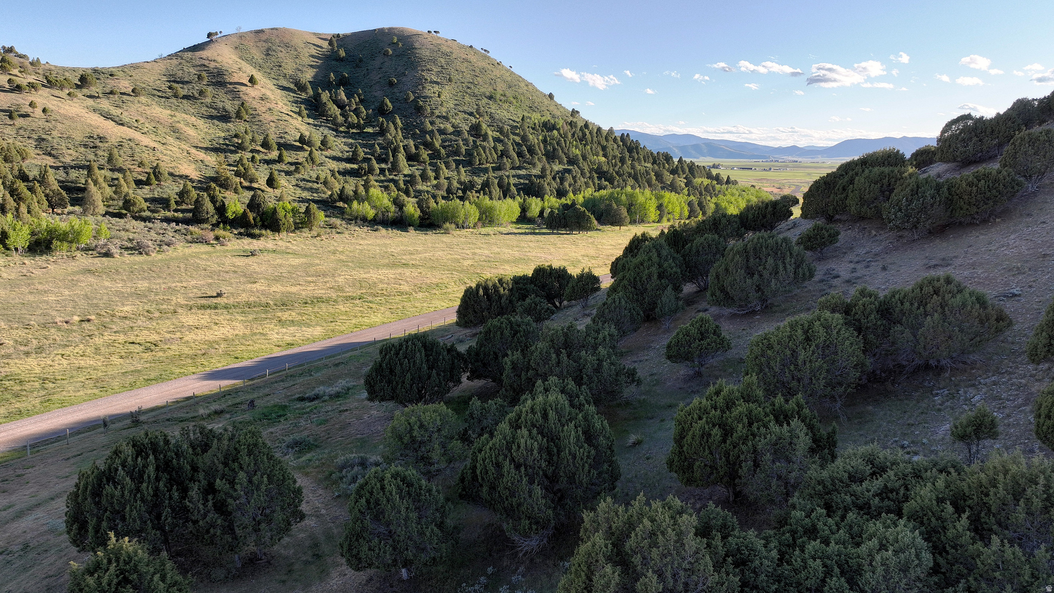GREAT COLUMBIA - Land