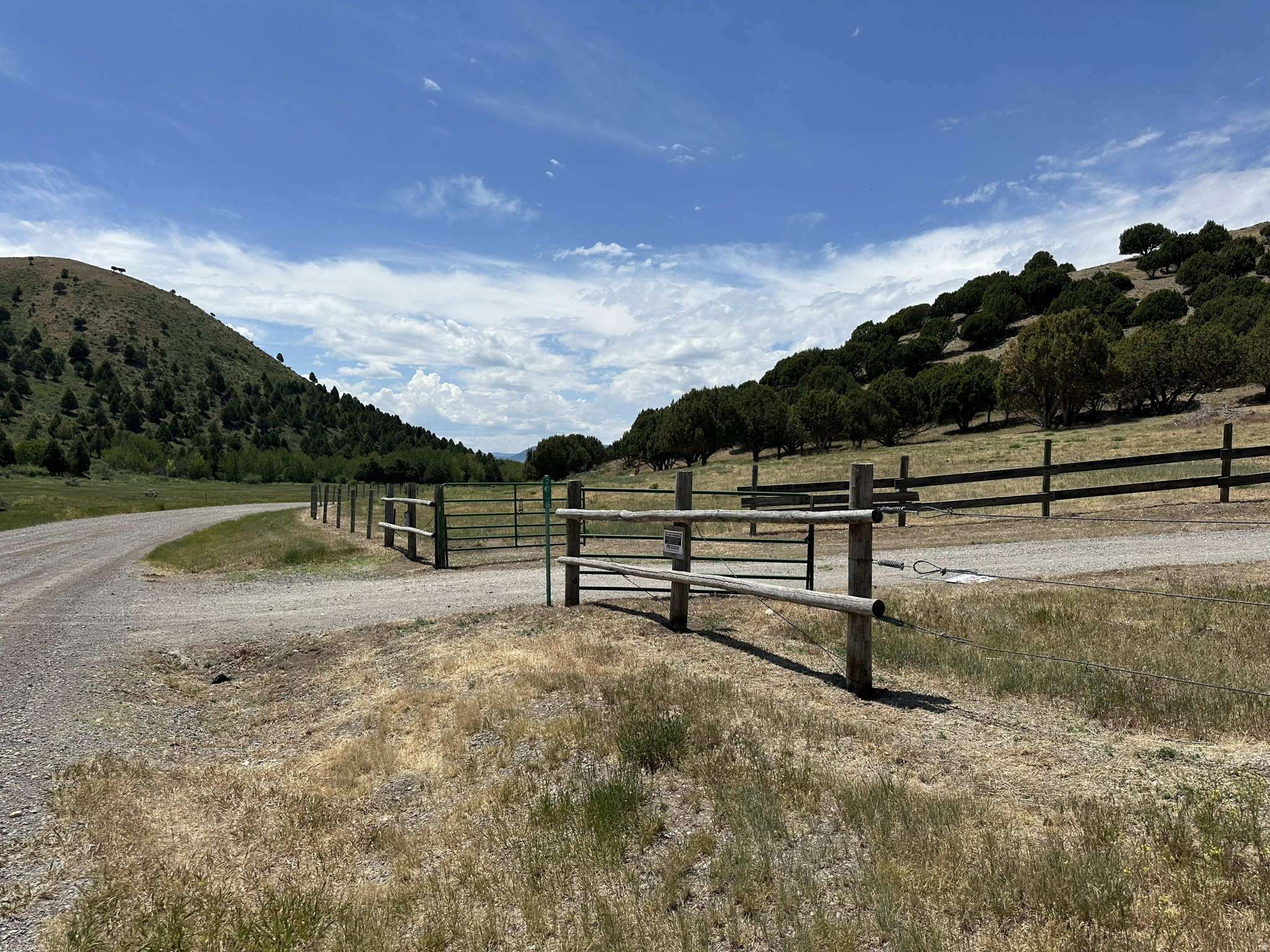 GREAT COLUMBIA - Land