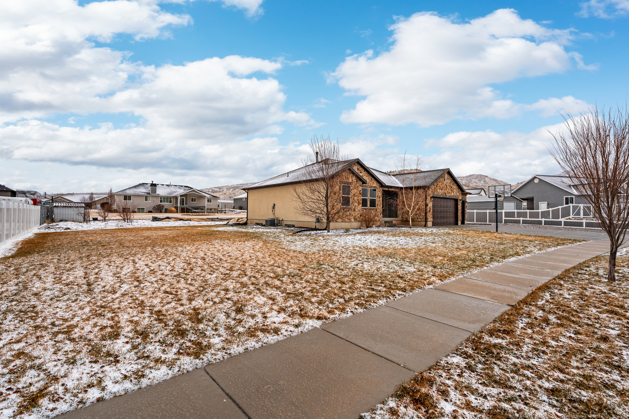FOOTHILL VILLAGE - Residential