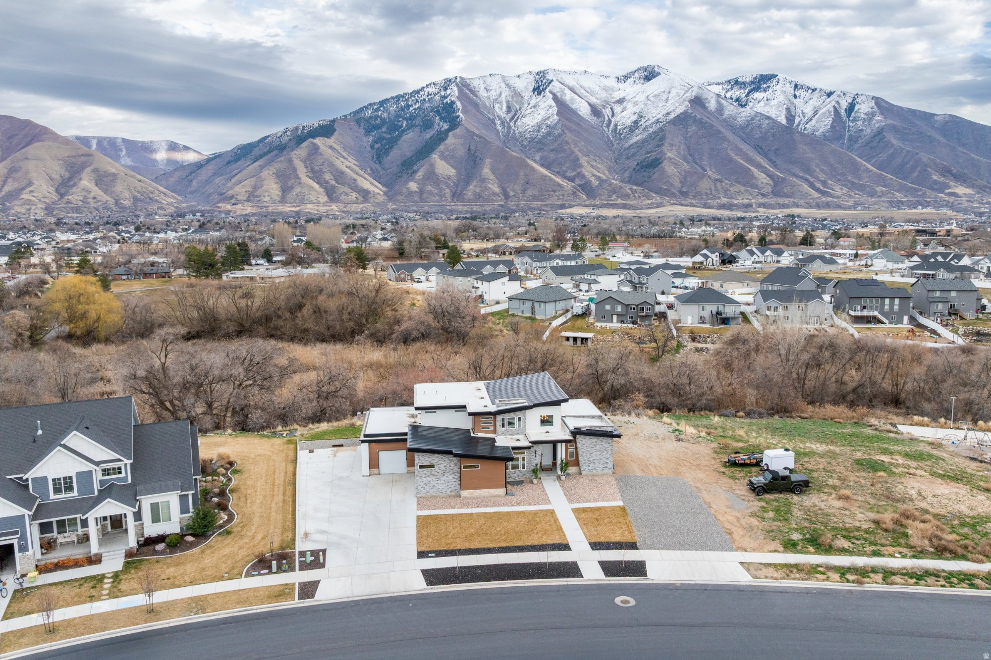 SUNRISE RANCH - Residential