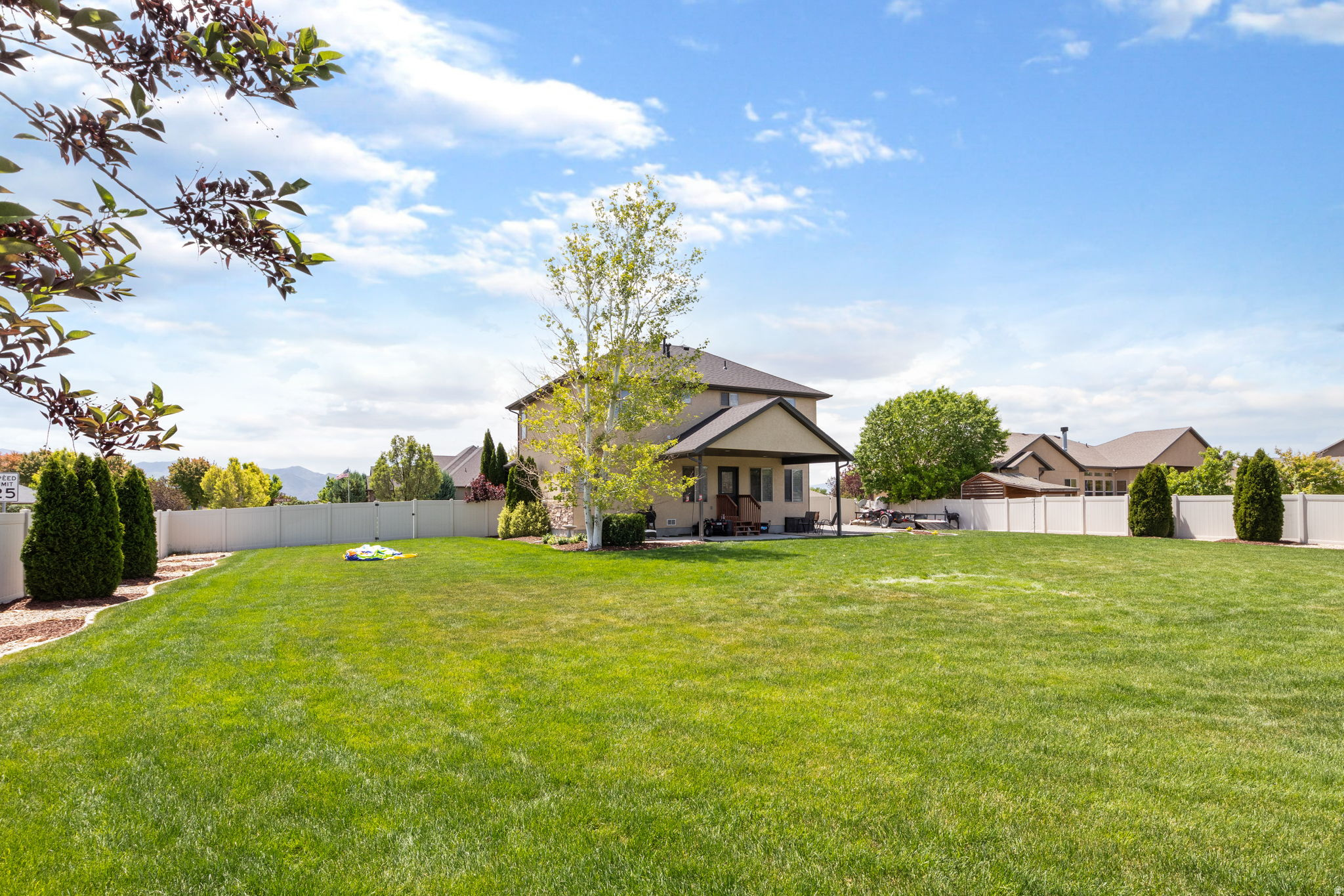 PONDEROSA ESTATES - Residential