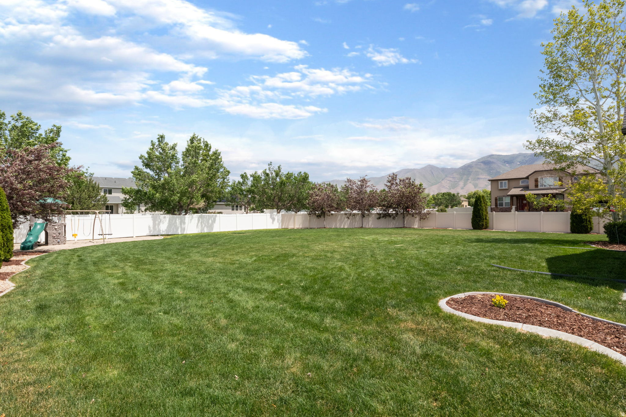 PONDEROSA ESTATES - Residential