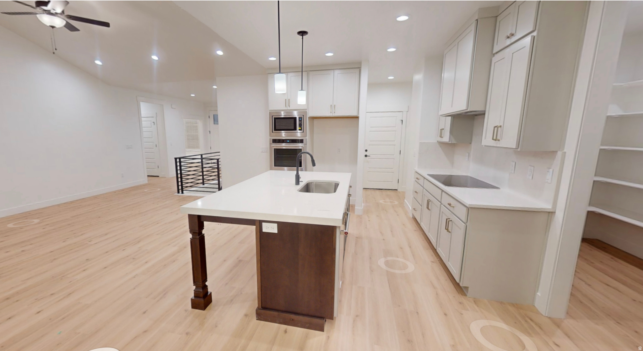 HIDDEN LANDING - Residential