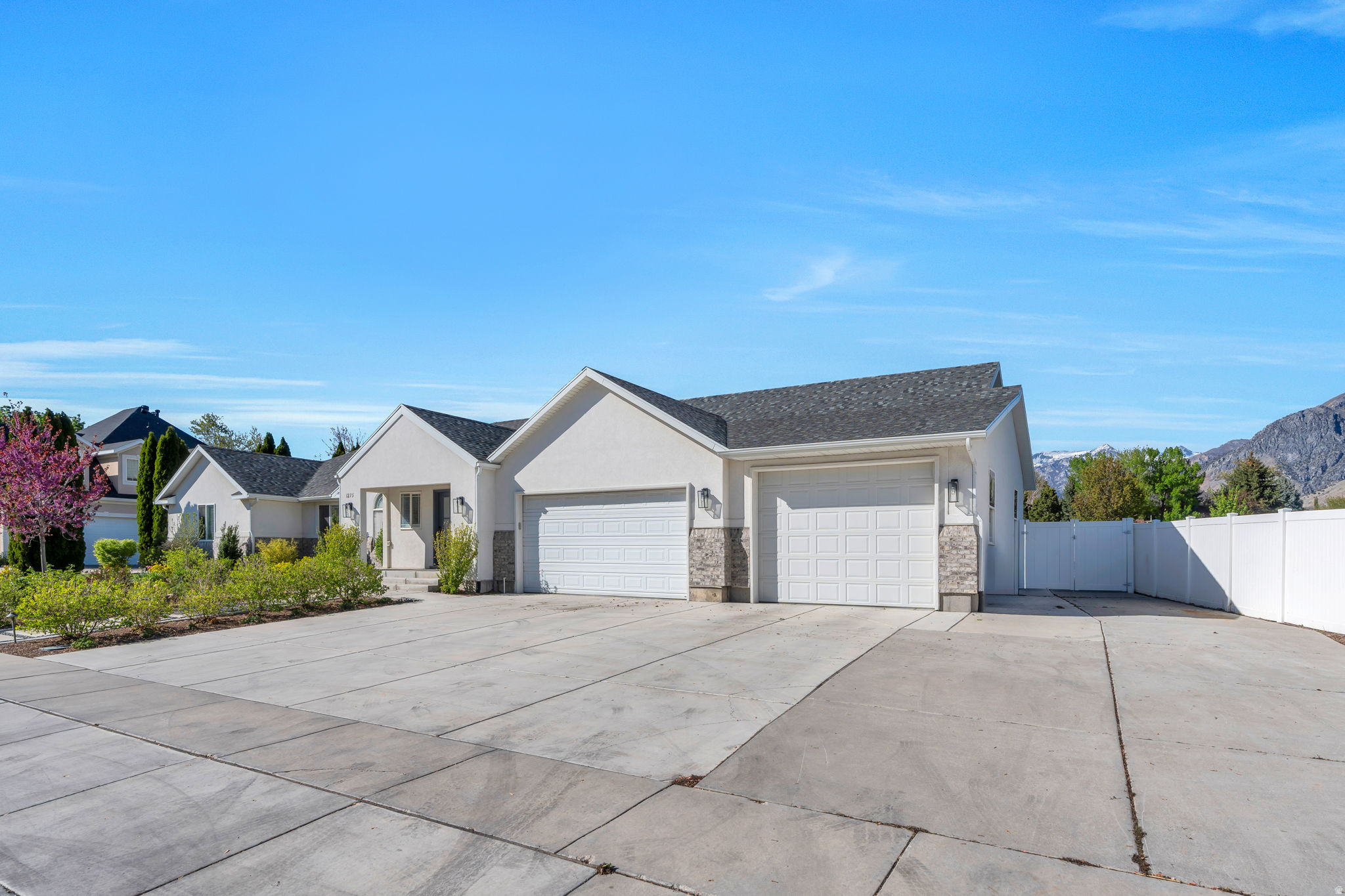 VAL VISTA PARK - Residential