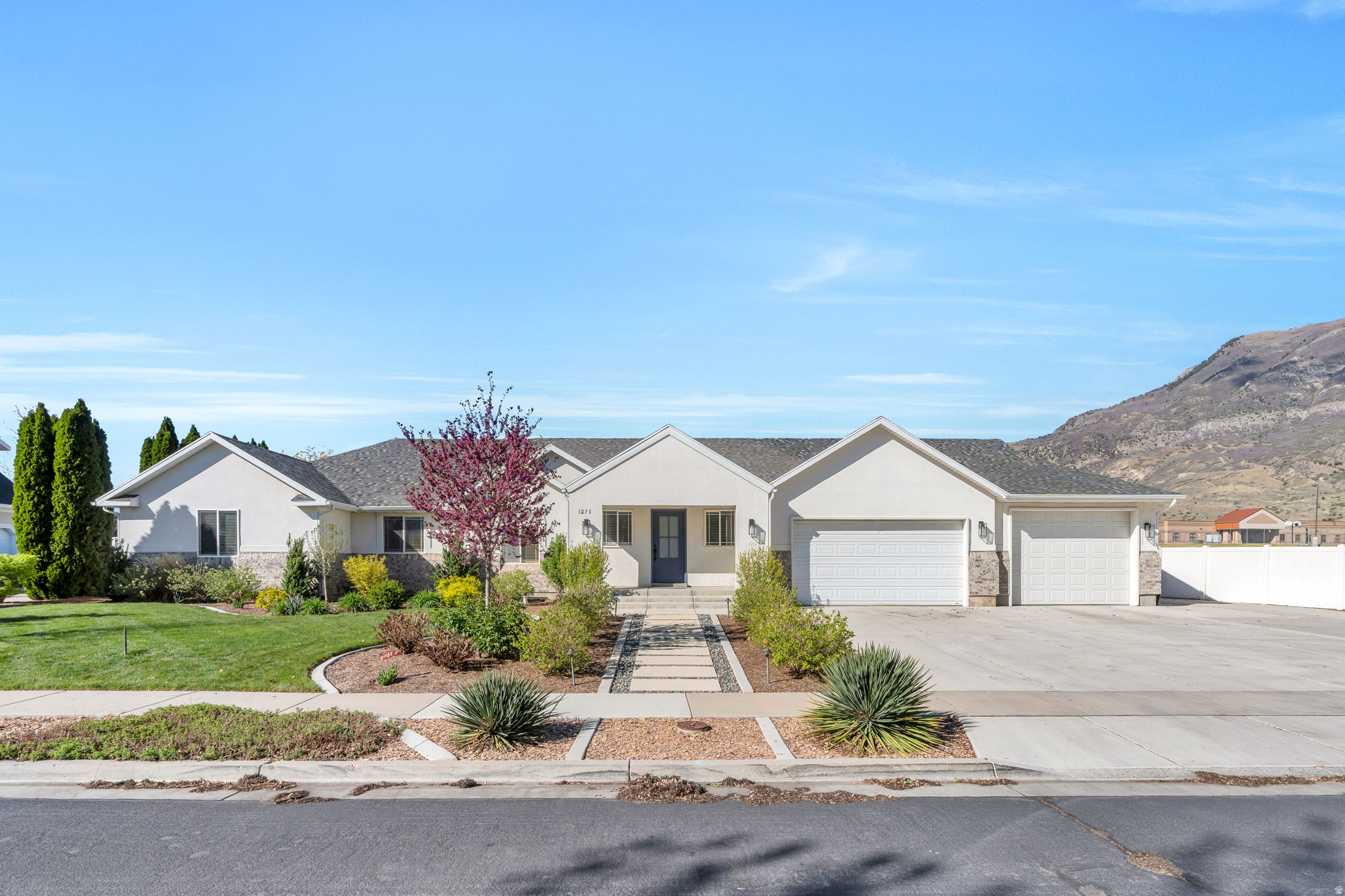 VAL VISTA PARK - Residential