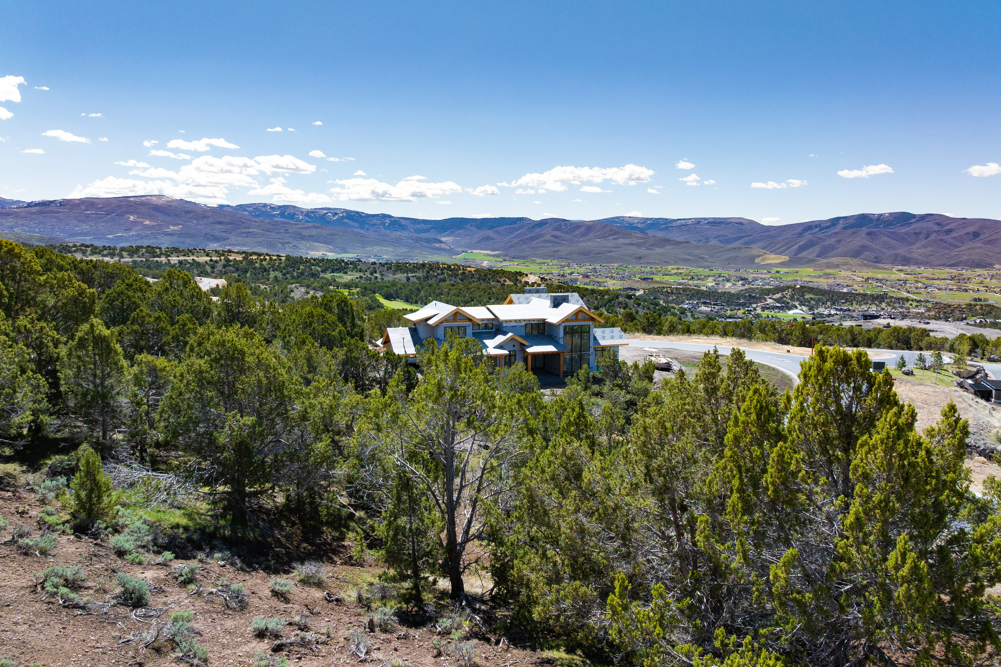 RED LEDGES - Land