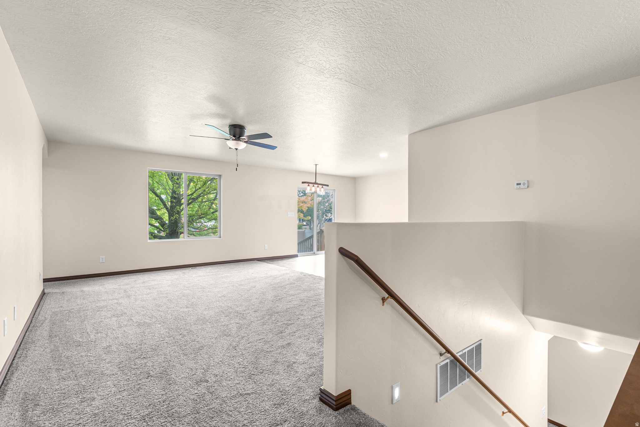 SPANISH VISTA - Residential