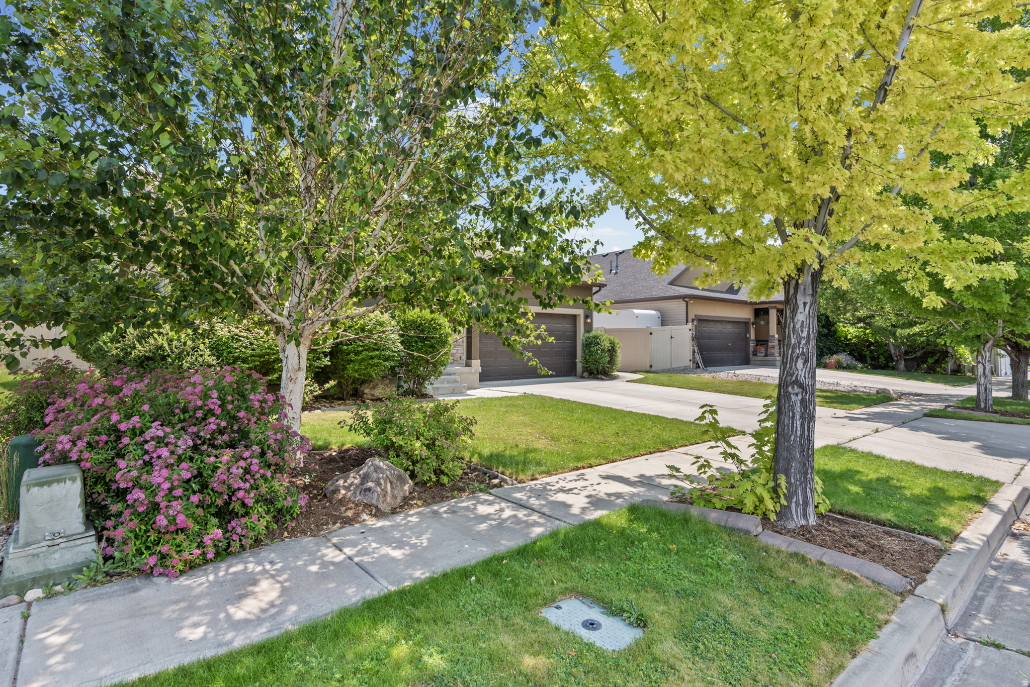 SPANISH VISTA - Residential