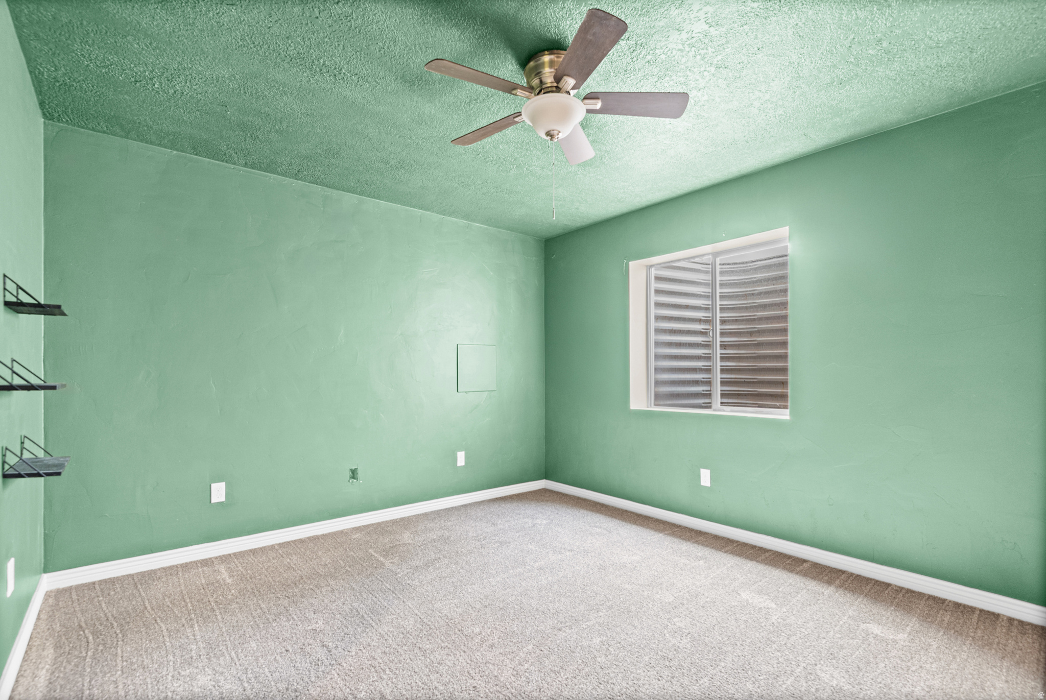 SPANISH VISTA - Residential