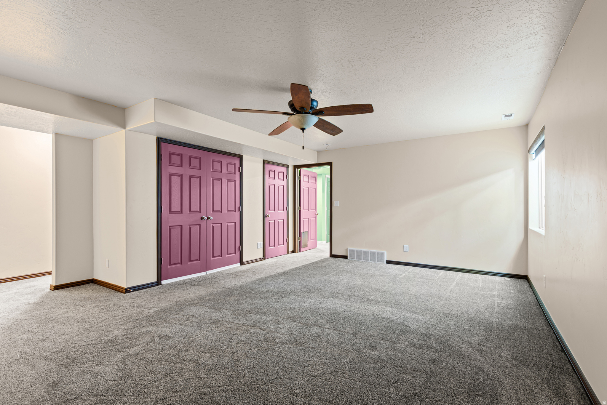 SPANISH VISTA - Residential