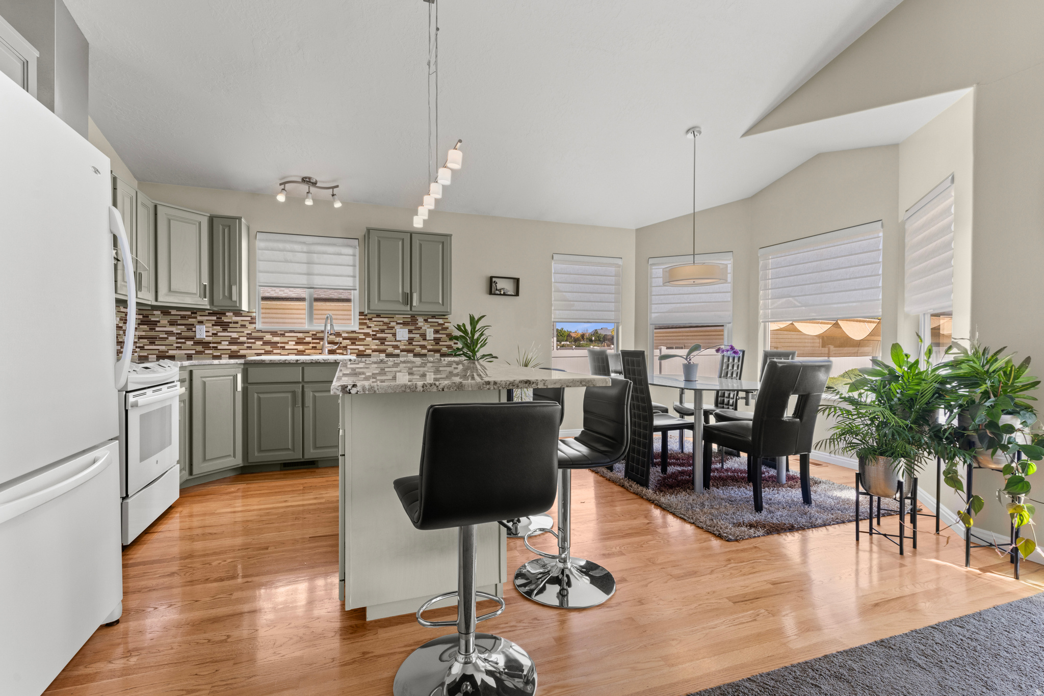 KAYSCREEK ESTATES - Residential