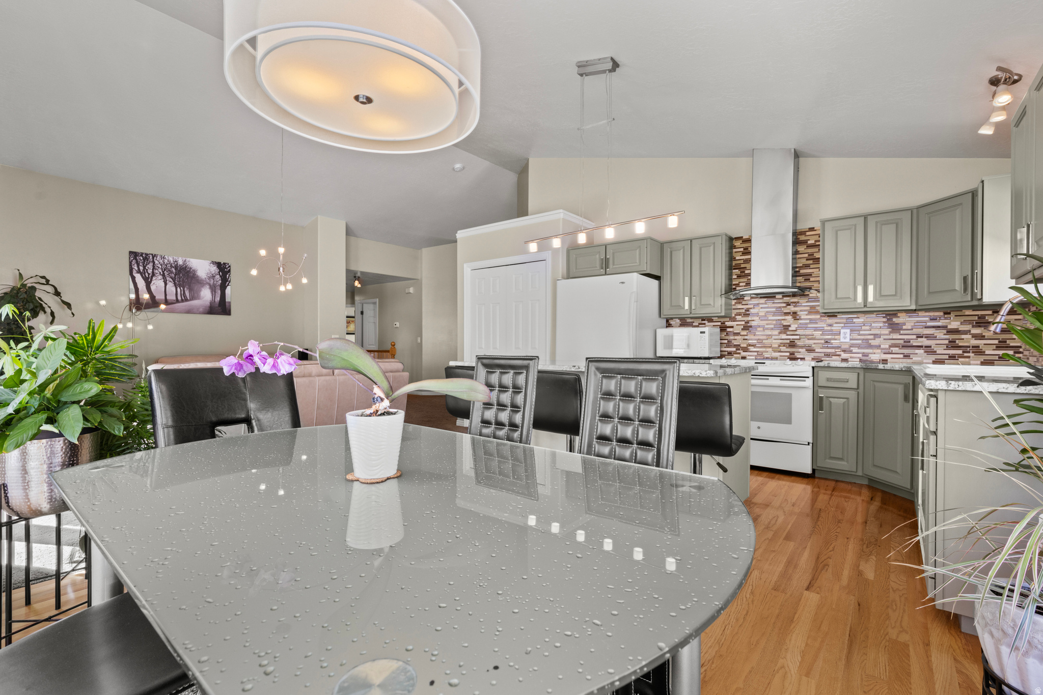 KAYSCREEK ESTATES - Residential