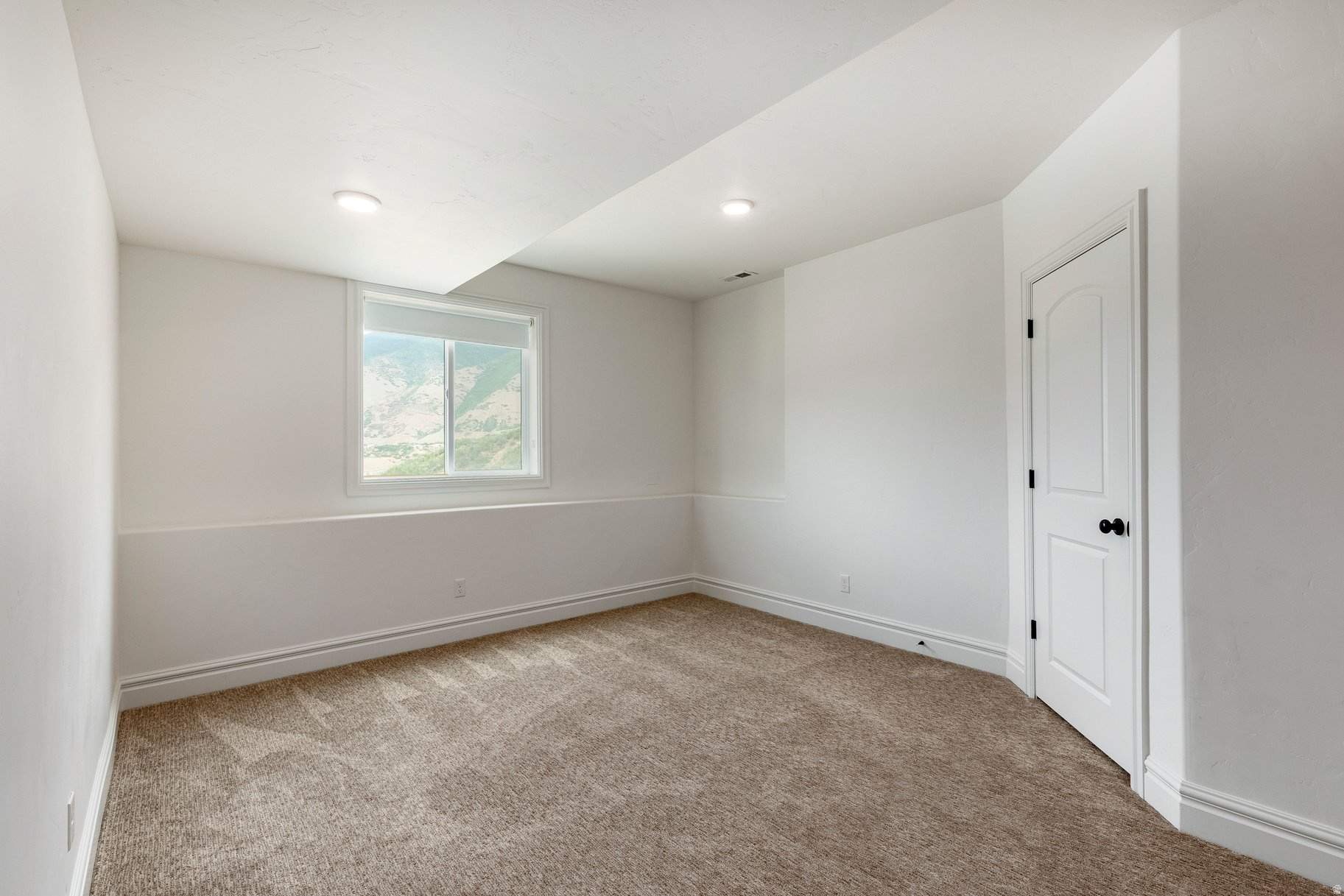 OAKRIDGE COVE - Residential