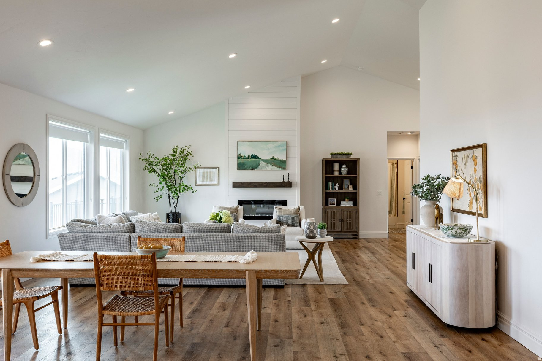 OAKRIDGE COVE - Residential