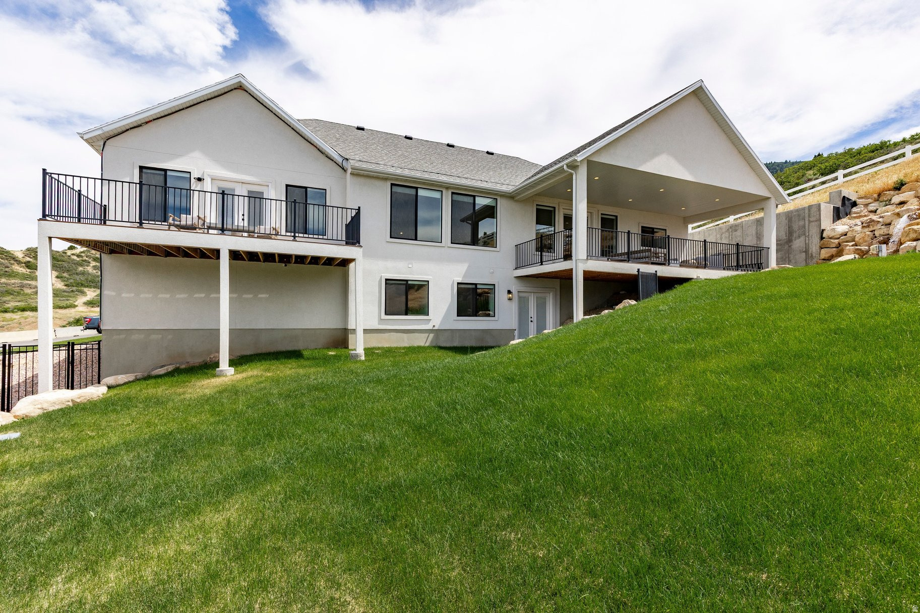 OAKRIDGE COVE - Residential