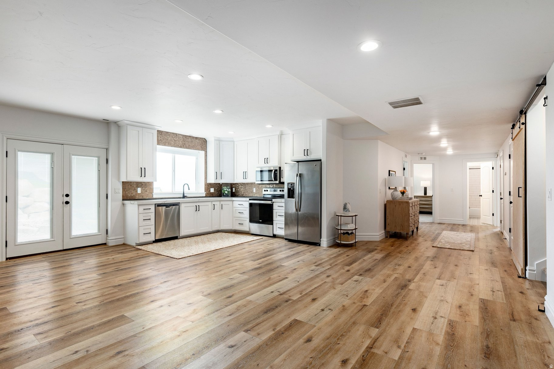 OAKRIDGE COVE - Residential